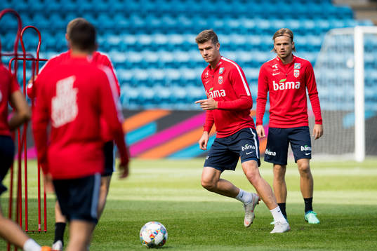 Alexander Sørloth and Iver Fossum of Norway