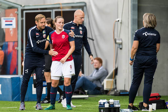 Martin Sjögren, head coach of Norway and Isabell Herlovsen