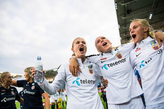 Caroline Graham Hansen of Norway celebrates