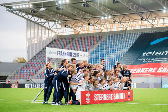 The players of Norway celebrate