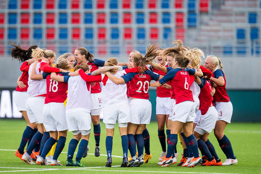 The players of Norway celebrate