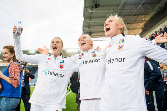 Caroline Graham Hansen, Maria Thorisdottir and Kristine