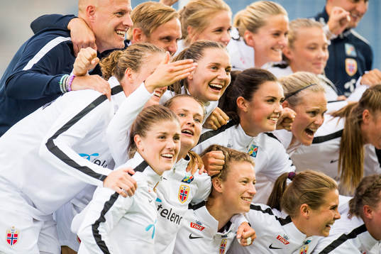 Vilde Bøe Risa, Ingrid Syrstad Engen, Caroline Graham