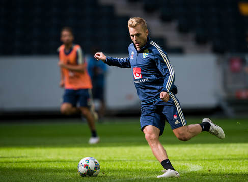 Sebastian Larsson