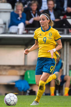 Sveriges Kosovare Asllani