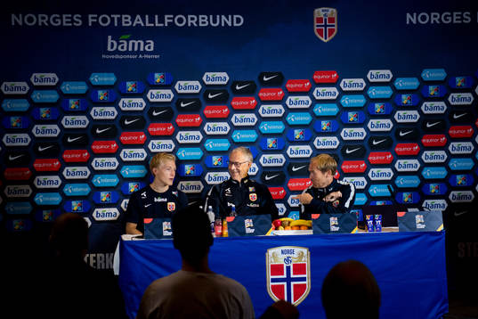Birger Meling of Norway, Lars Lagerbäck, head coach of