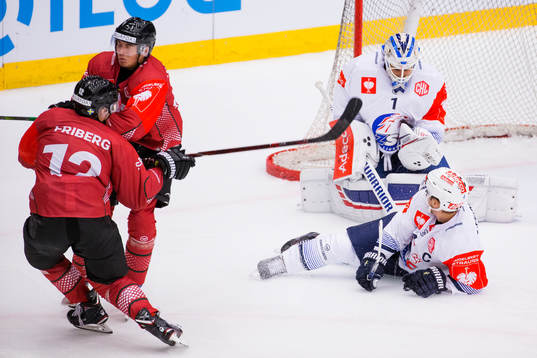 Goalkeeper Niklas Schlegel of Zürich saves a shot from Max