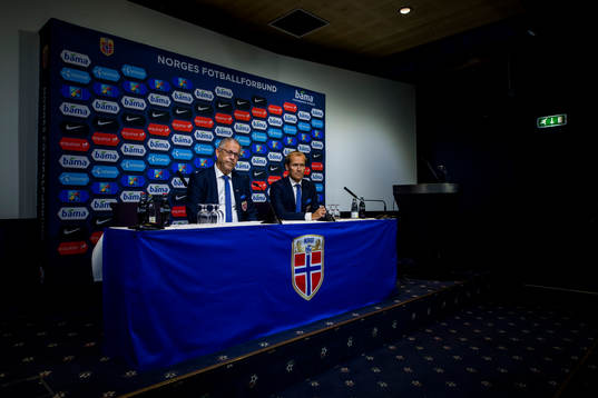 Lars Lagerbäck, head coach of Norway, and Svein Graff,