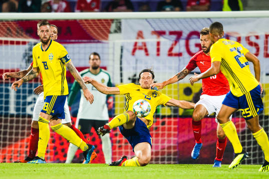 Pontus Jansson and Gustav Svensson competes for the ball