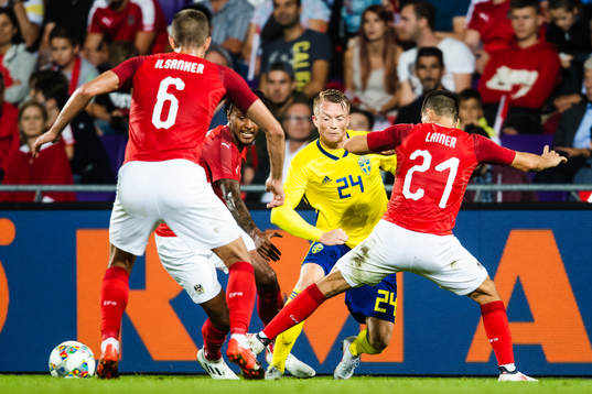 Sam Larsson of Sweden