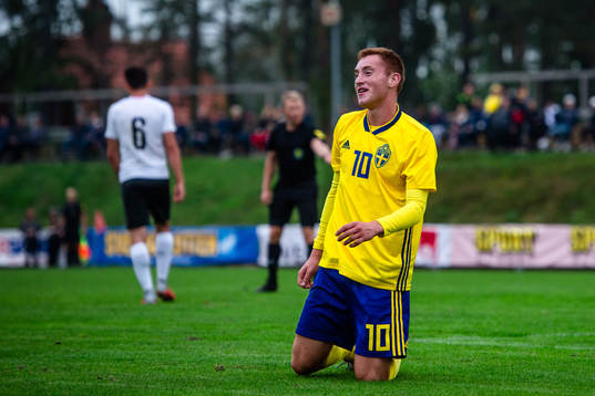 Sveriges Dejan Kulusevski deppar