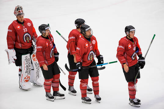 Players of Frölunda is dejected