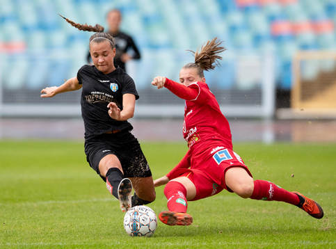 Bläddra bland fler bilder av Fotboll, Damallsvenskan, Kopparbergs/Göteborg - Linköping