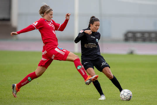 Göteborgs Taylor Leach mot Linköpings Lina Hurtig