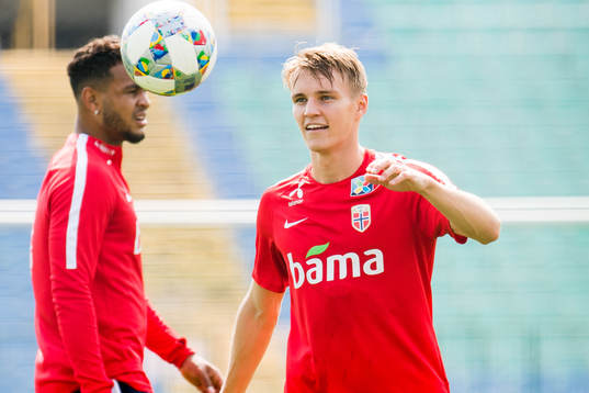 Bläddra bland fler bilder av Football, Nations League, Norway, Training
