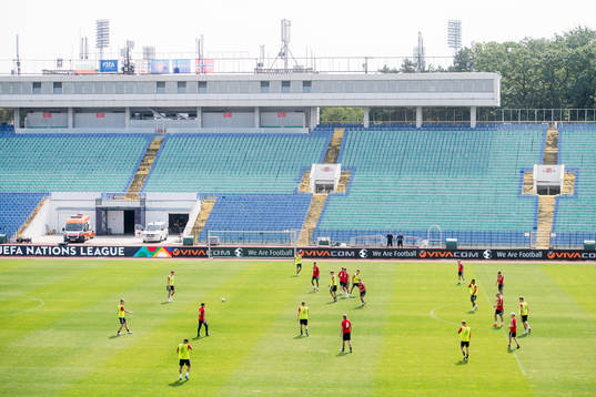General view of the players of Norway