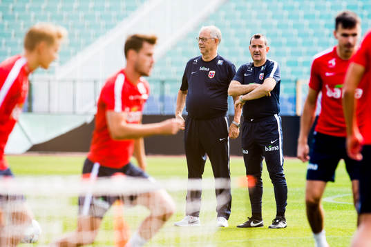 Lars Lagerbäck, head coach of Norway, and Per Joar Hansen,