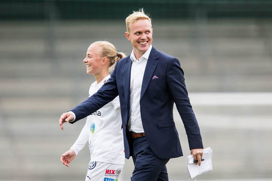 Rosengårds tränare Jonas Eidevall jublar