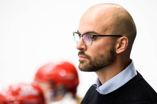 Modos tränare Björn Edlund