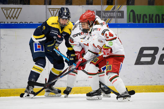 s Michelle Claesson och Modos Michela Cava