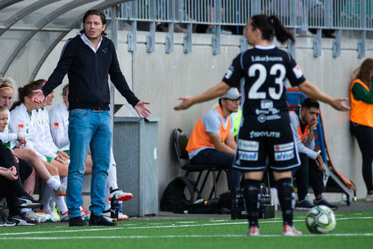 Hammarby tränare Isak Dahlin och Piteås June Pedersen