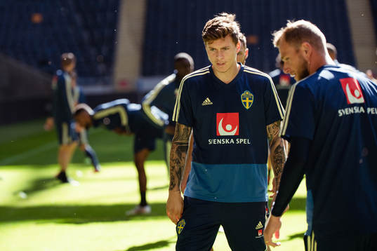 Bläddra bland fler bilder av Football, Sweden, Practice & Press Conference
