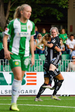 Piteås Cecilia Edlund jublar med Nina Jakobsson