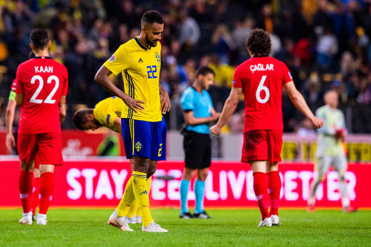 Isaac Kiese Thelin of Sweden looks dejected