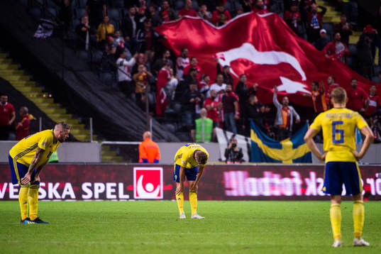 Pontus Jansson and Marcus Rohdén of Sweden looks dejected