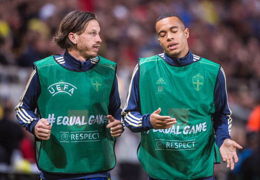 Gustav Svensson and Filip Helander of Sweden warming up