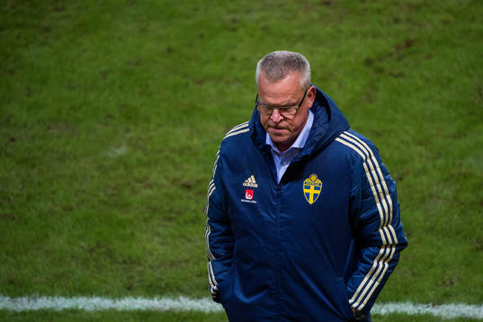 head coach Janne Andersson of Sweden looks dejected