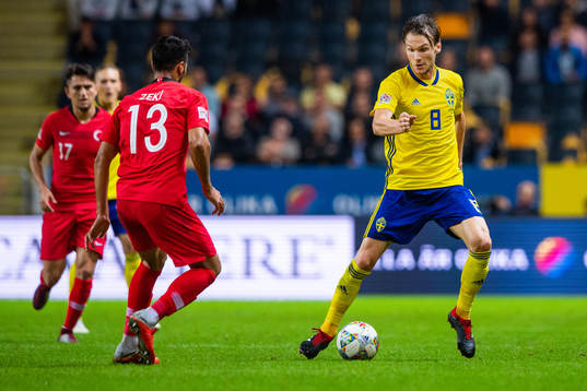 Albin Ekdal of Sweden and Zeki Celik of Turkey