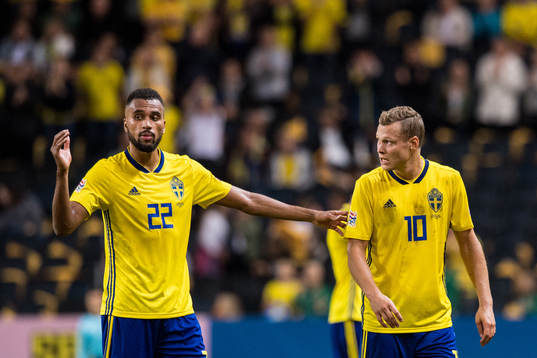 Isaac Kiese Thelin and Viktor Claesson of Sweden