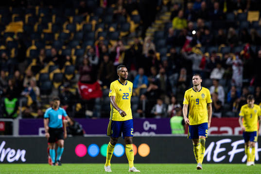 Isaac Kiese Thelin and Marcus Berg of Sweden looks dejected