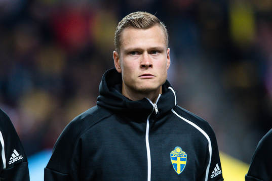Viktor Claesson of Sweden prior the Nations League match