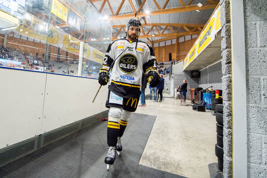 Mats Larsen Mostue of Stavanger Oilers