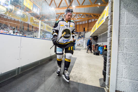 Henrik Medhus of Stavanger Oilers