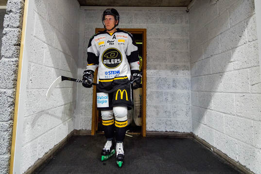 Dennis Sveum of Stavanger Oilers