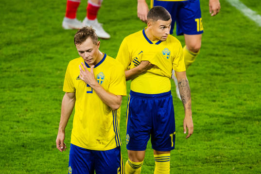 Sveriges Joel Andersson och Jordan Larsson deppar