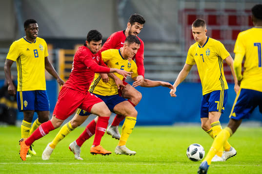 Turkiets Muhayer Oktay och Kubilay Kanatsizkus i kamp om