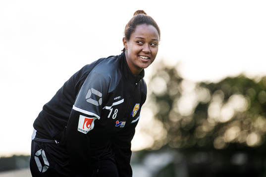 Bläddra bland fler bilder av Fotboll, Elitettan, Kungsbacka, Loza Abera och Tutu Belay