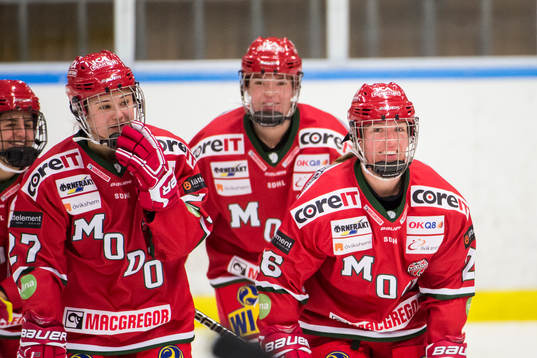Modos Laura Lerchova, Paula Bergström och Marion Allemoz