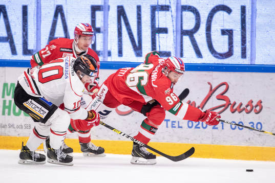 Örebros Shane Harper och Moras Niki Petti