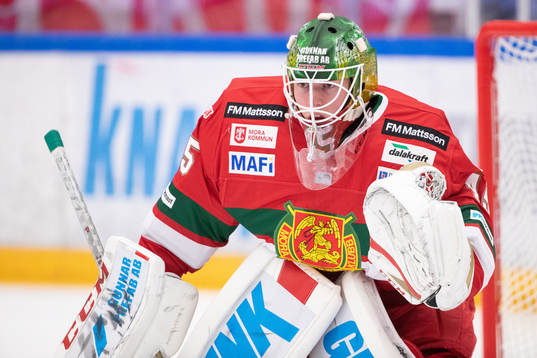 Moras målvakt Isak Wallin  i ishockeymatchen i SHL mellan