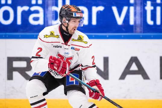 Örebros Rasmus Rissanen  i ishockeymatchen i SHL mellan