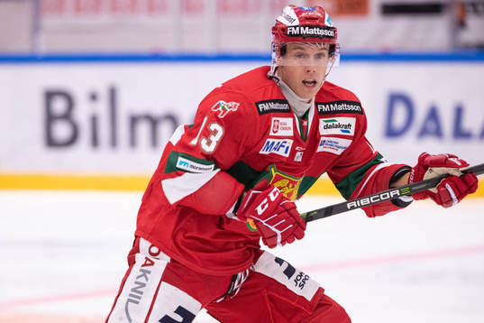 Moras Emil Bejmo  i ishockeymatchen i SHL mellan Mora och