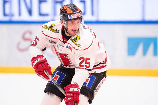 Örebros Anton Hedman  i ishockeymatchen i SHL mellan Mora