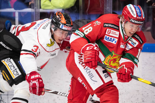 Moras Emil Aronsson 0ch Örebros Christopher Mastomäki  i