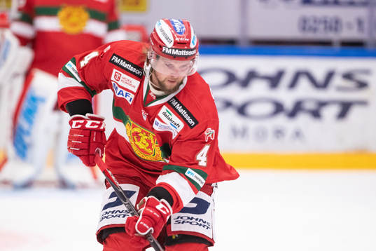 Moras Viktor Amnér  i ishockeymatchen i SHL mellan Mora