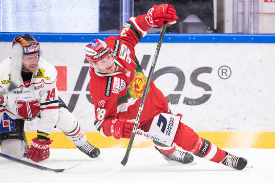 Örebros Tom Wandell och Moras Adam Masuhr  i